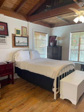 Acadiana Hideaway Tiny House